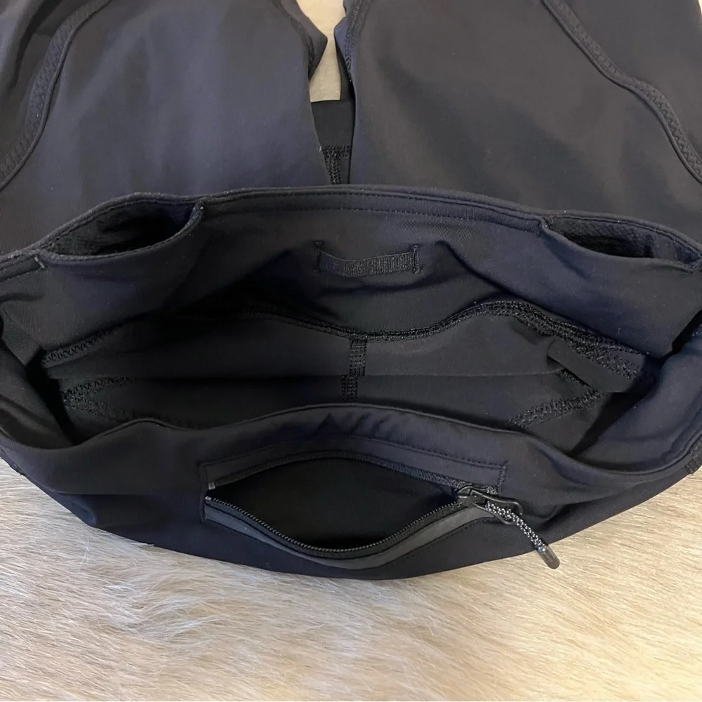 LULULEMON Black Crop Leggings Gathered Knees Reflective Strips 2 4